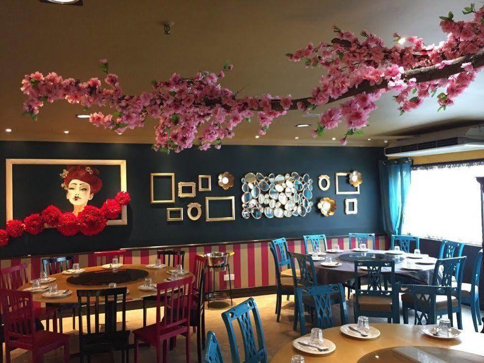 Hotel Mimosa Malacca Bagian luar foto