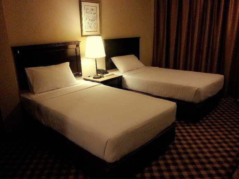 Hotel Mimosa Malacca Bagian luar foto