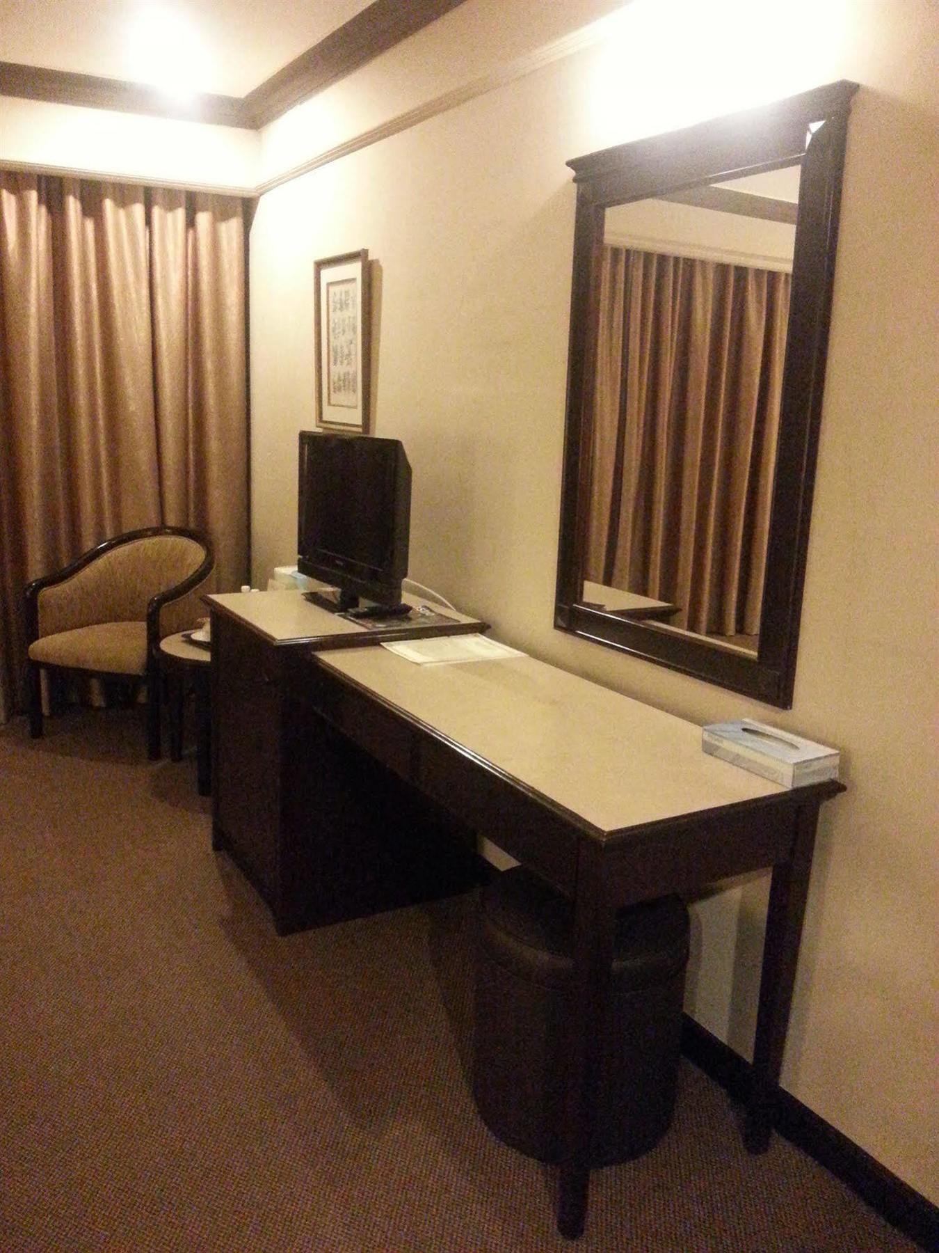 Hotel Mimosa Malacca Bagian luar foto
