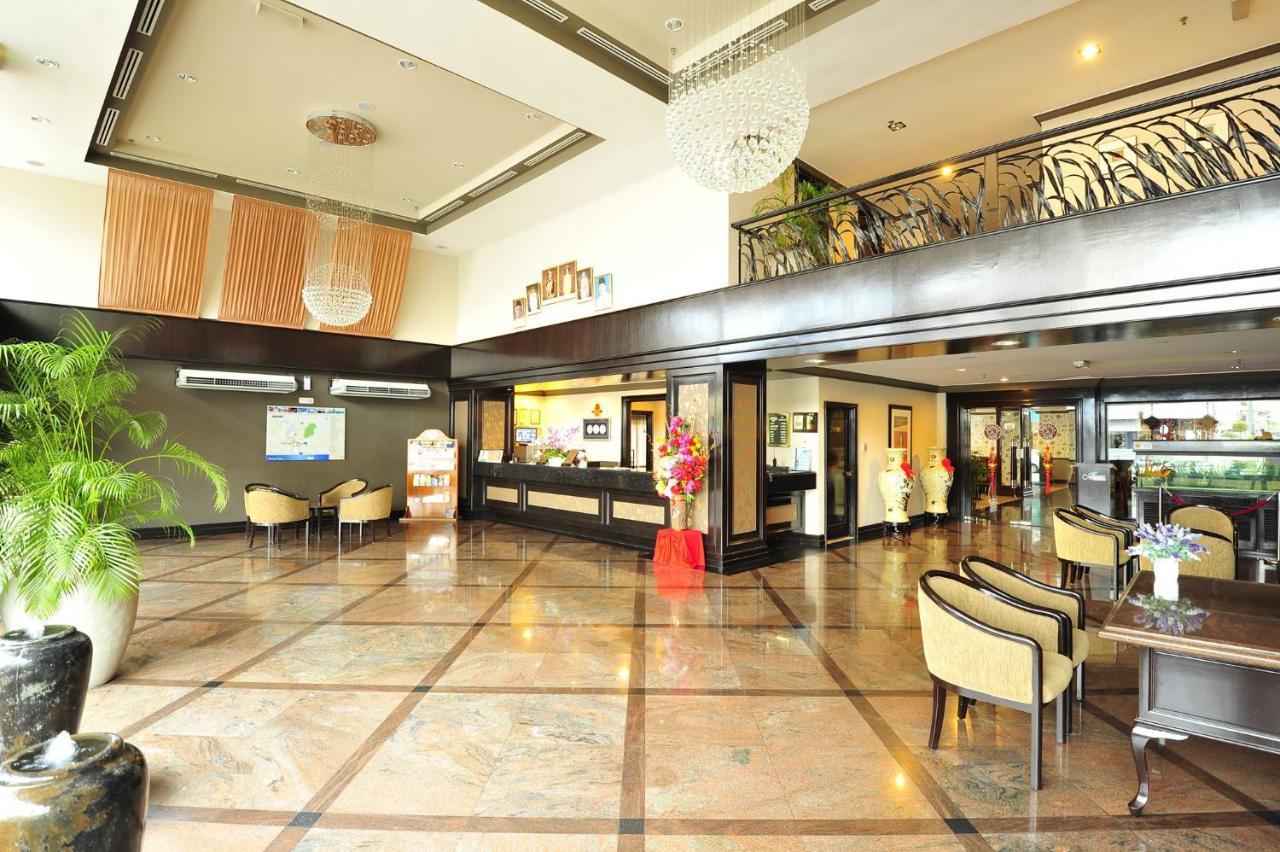 Hotel Mimosa Malacca Bagian luar foto