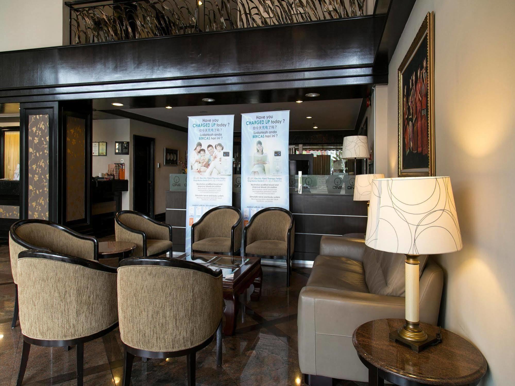 Hotel Mimosa Malacca Bagian luar foto