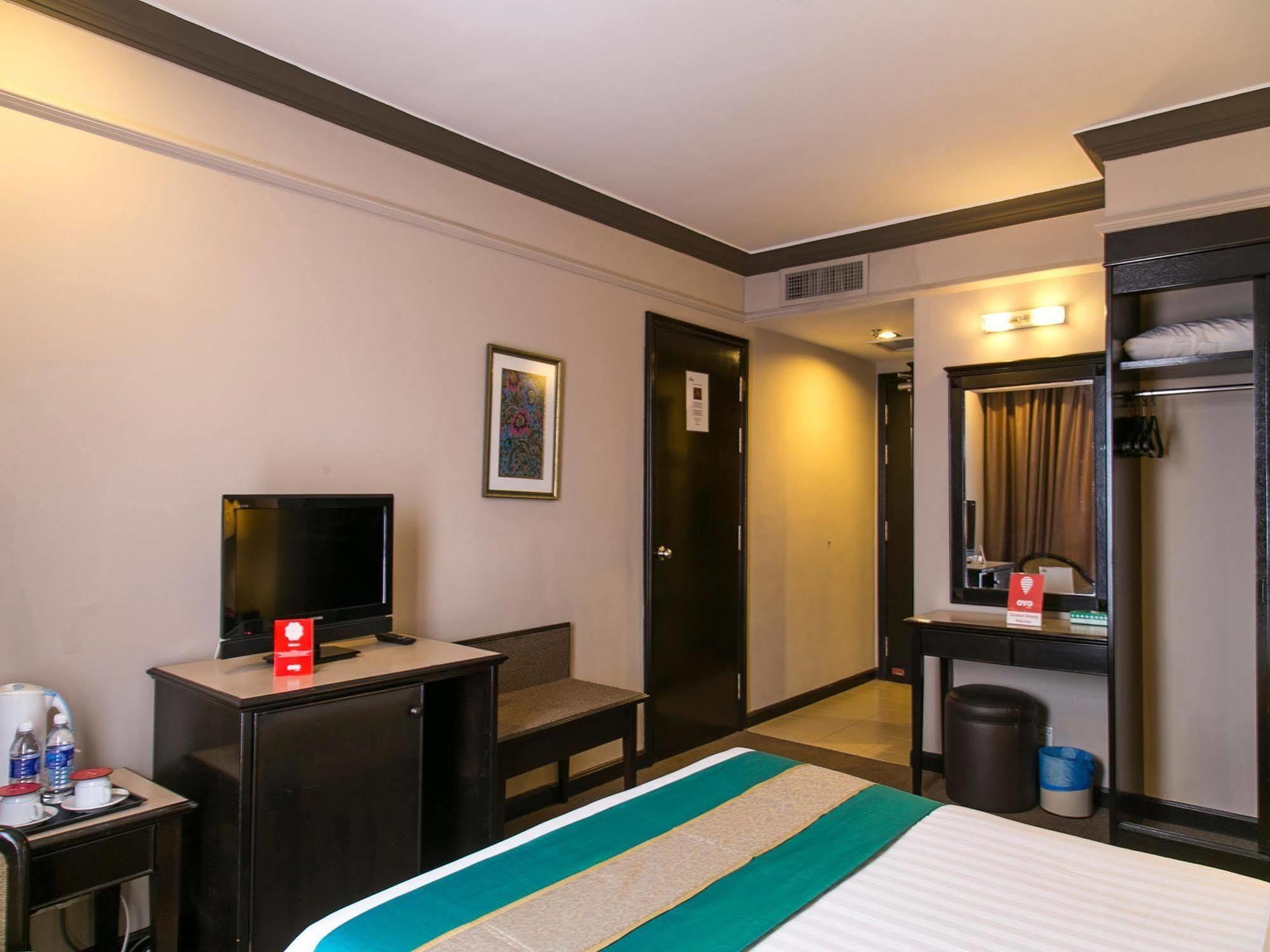 Hotel Mimosa Malacca Bagian luar foto